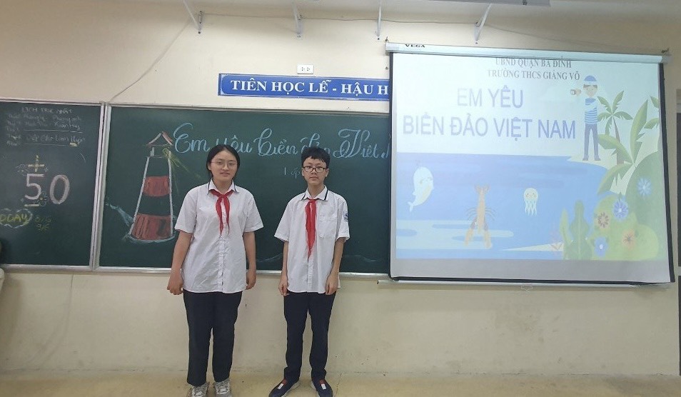 Tiết sinh hoạt chủ đề “Em yêu biển đảo Việt Nam” thú vị của học sinh trường THCS Giảng Võ